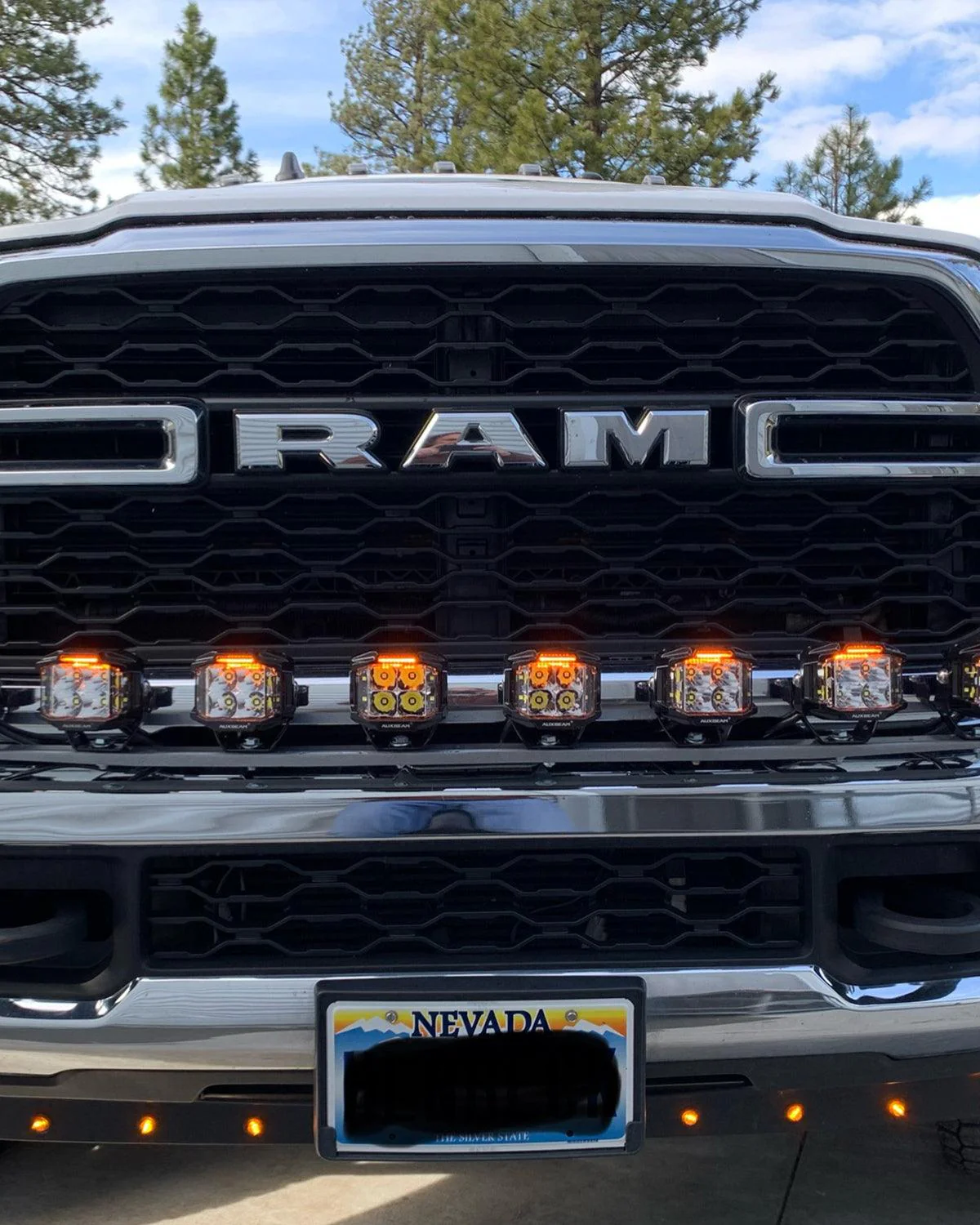 V-MAX Series | 4 Inch 92W 8960LM Spot Beam Side Shooter LED Round Pod Lights with Amber DRL - Image 5