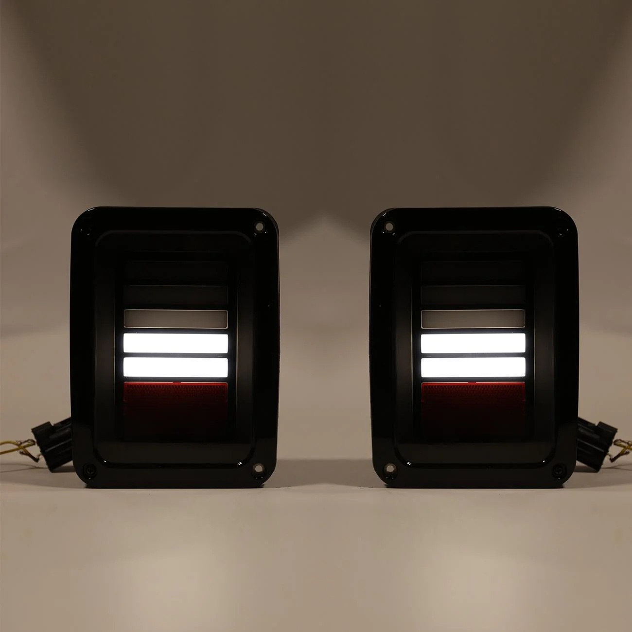 (2pcs/set) LED Taillight Kits for Jeep Wrangler JK (US Version) - Image 7