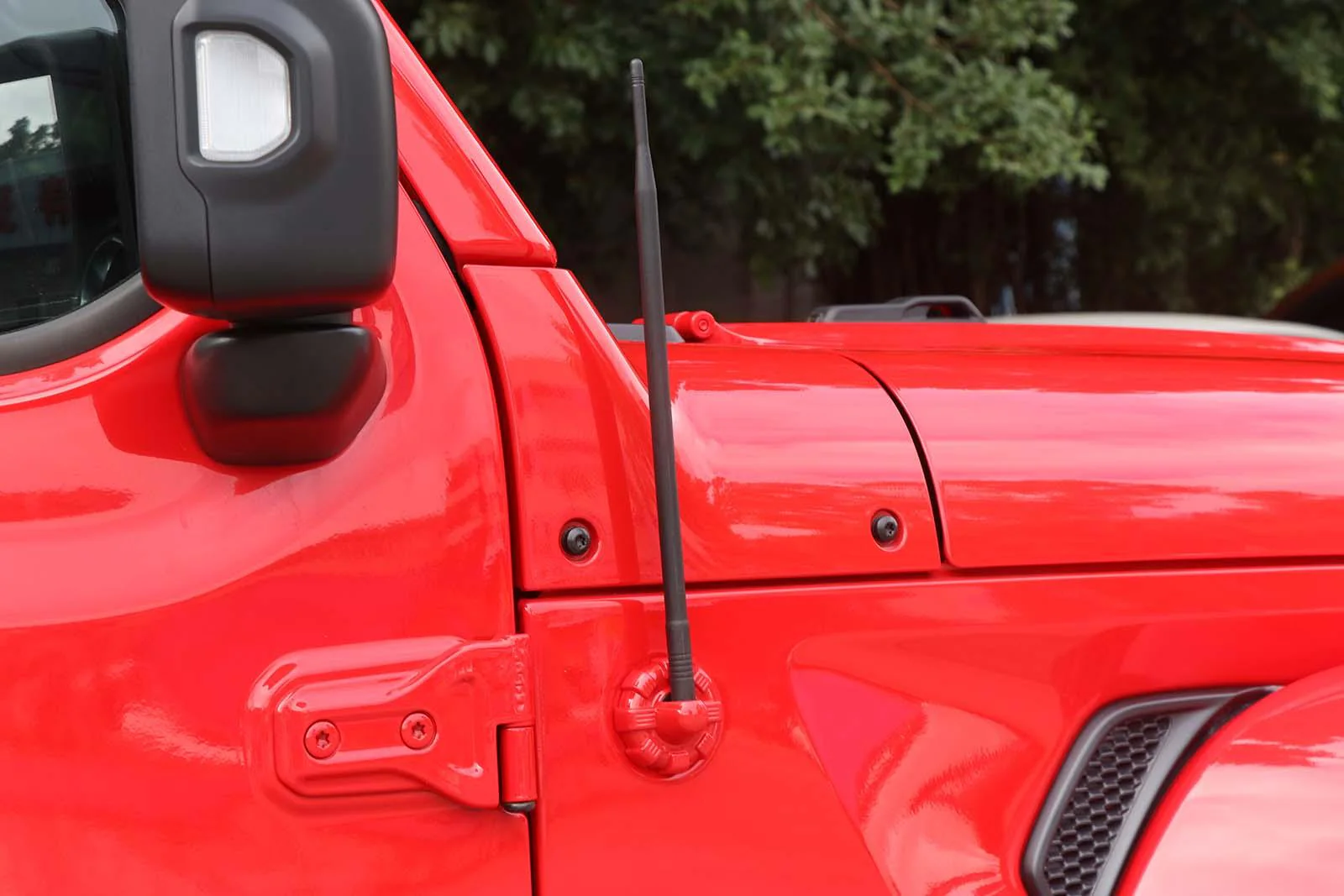 Radio Antenna Base Cover Trim Antenna Mount Decoration Bezel for Jeep Wrangler JL 2018-2022 (Black/ Red/ Silver) - Image 5